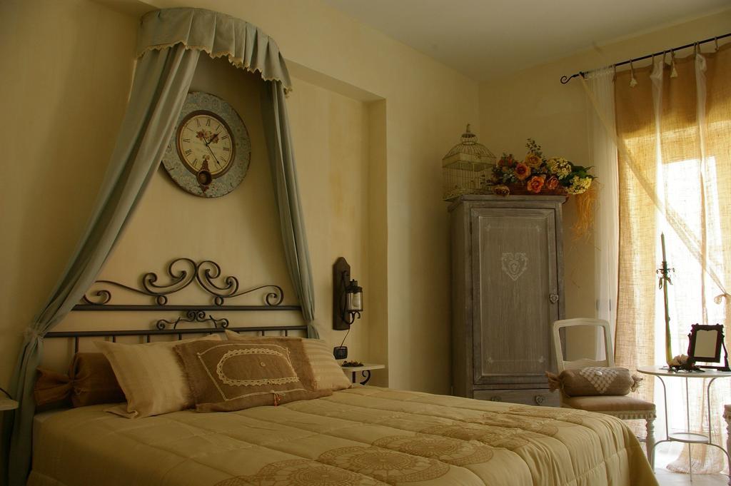 Serapo Bed And Breakfast Gaeta Kültér fotó